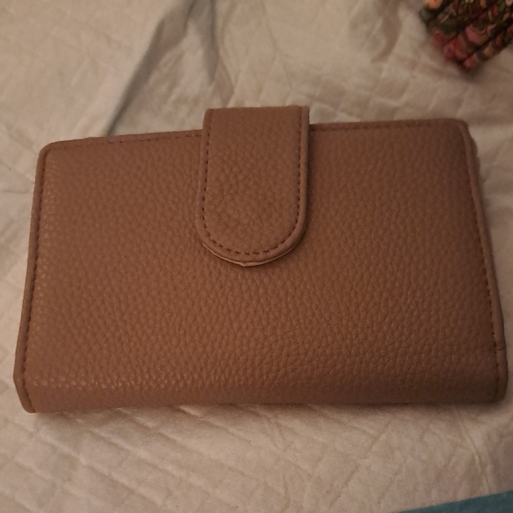 Elegant Tan Women's Wallet